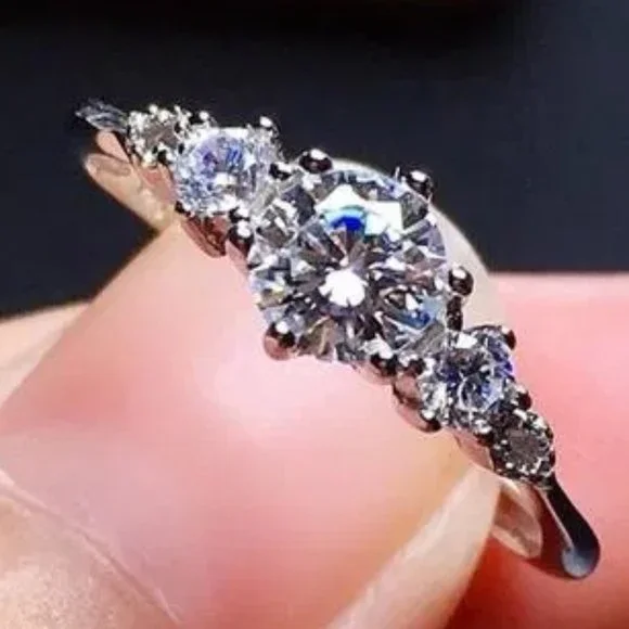 🌸Engagement Anillos Pure Round CZSilver Plated Wedding Beautiful Ring,UNVN12063 - Picture 2 of 7